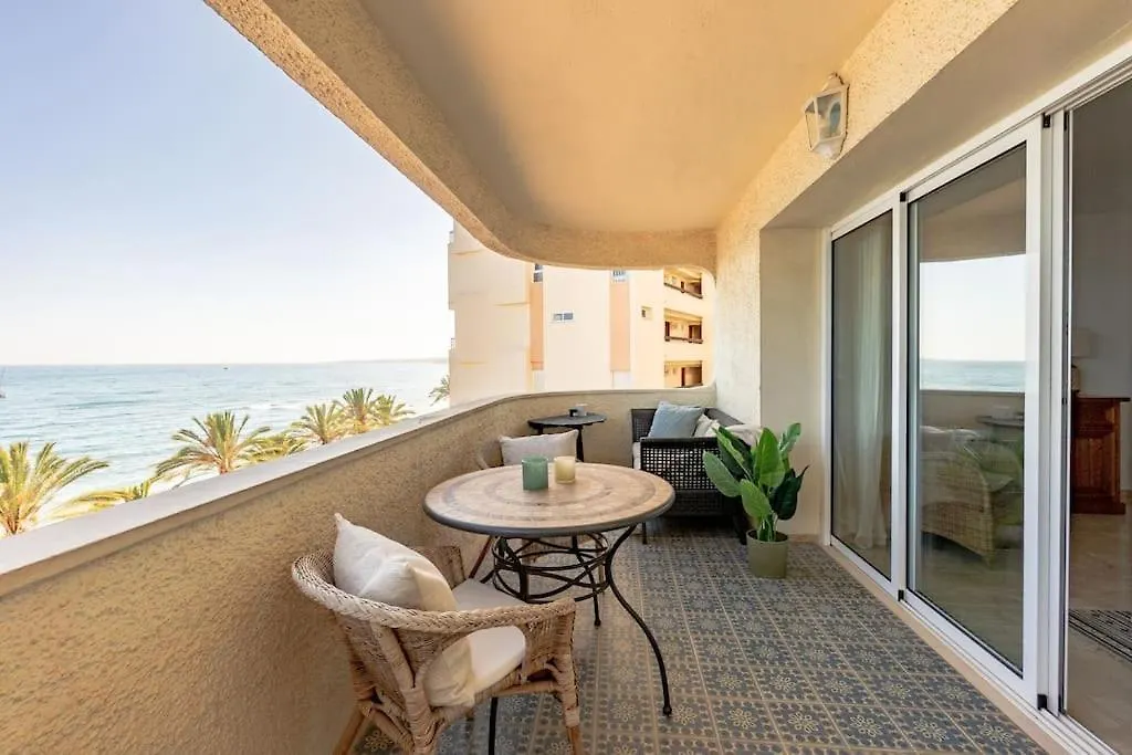 Larycorte, Beautiful 3Bdr Beachfront Apartment Marbella